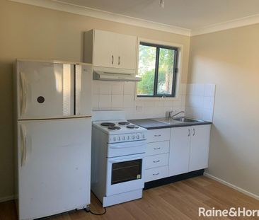 Spacious Granny Flat - Photo 1