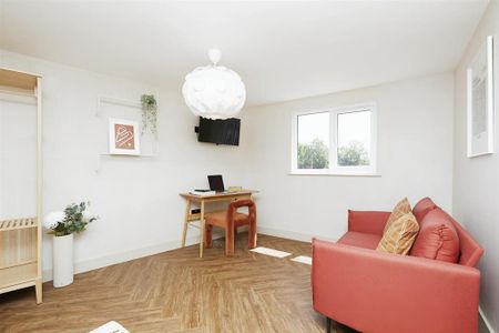 Studio to rent - Photo 2