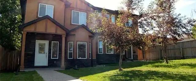Contemporary Infill Duplex - 5 min walk to CTrain and lots of other amenities | 1 - 1610 42 Street Southwest, Calgary - Photo 1