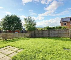 3 BEDROOM House - End Terrace - Photo 4