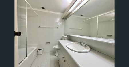 Furnished serene urban lifestyle with unique opportunity, well presented in the great location! - Photo 5