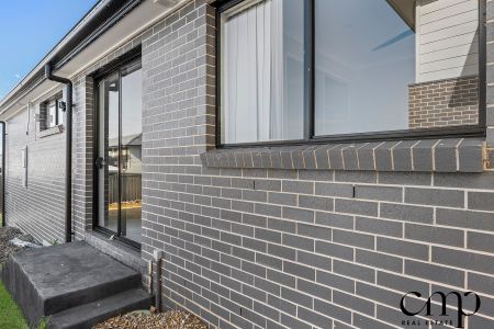 20A Kensell Street, Austral NSW 2179 - House For Rent | Domain - Photo 5