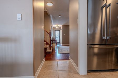 For Lease - 23 Northgrove Crescent, Whitby, Ontario - Photo 5