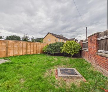 2 bedroom terraced house to rent - Photo 5