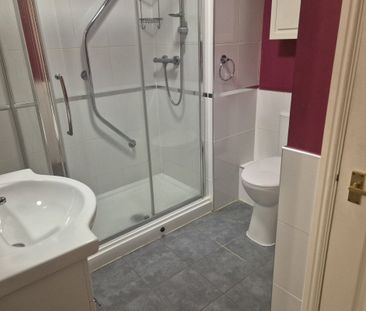 Chapelfields, FRODSHAM - Photo 5
