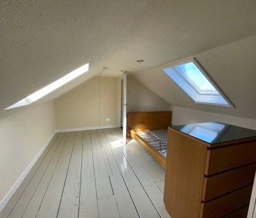 3 bedroom flat to rent - Photo 2
