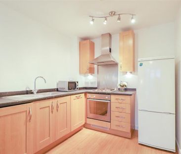 2 bedroom apartment to rent - Photo 5