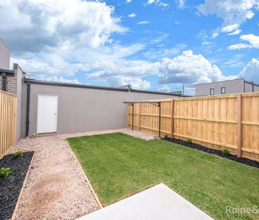 Brand New Large Modern Townhouse! - Photo 1