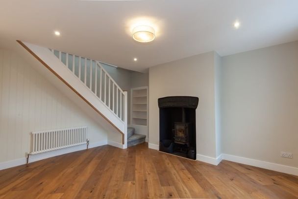 Henley Gardens, Bicester - Photo 1