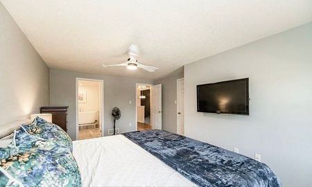 For Lease - 85 Bankside Drive, Kitchener, Ontario - Photo 2