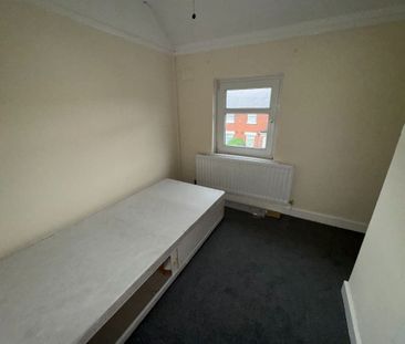 11 Seabank Parade, Belfast BT15 3NW - Photo 2