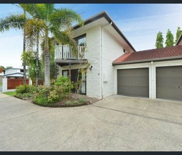 GREAT UNIT IN A GREAT LOCATION !!!! - Photo 1