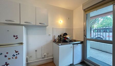 Appartement 1 pièces 29m2 REIMS 430 euros - Photo 4