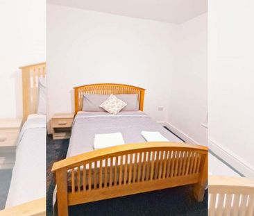 4 bedroom house to rent - Photo 3