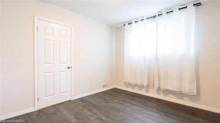 For Lease - 3200 SINGLETON Avenue Unit# 59, London South, Ontario - Photo 2