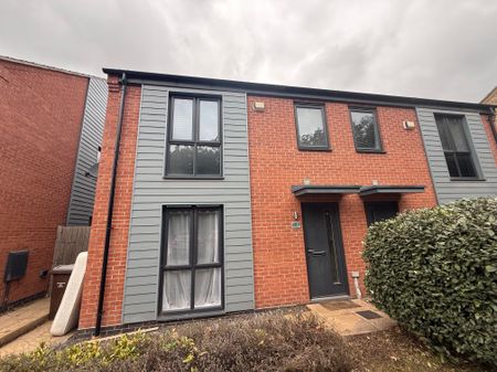 3 bedroom semi-detached to rent Bestwood Road, NG6 - Photo 2