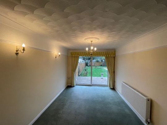 2 bedroom bungalow to rent - Photo 1