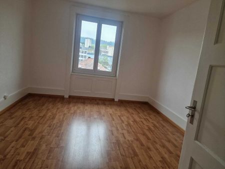 APPARTEMENT DE 3 PIECES AU 1ER ETAGE AVEC BALCON - Foto 5