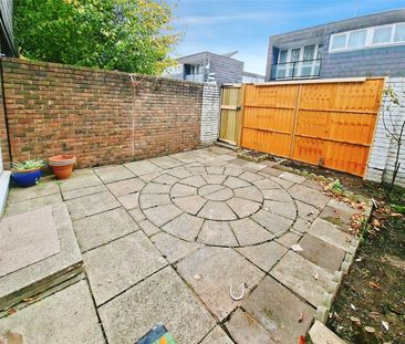 Prague Place, London, SW2 5ED - Photo 2