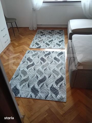 Casa de inchiriat, 7 camere, 350 mp, zona Racadau - Fotografie 2