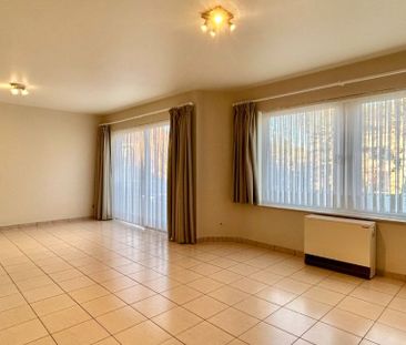 Appartement te huur in Ronse voor € 770 met 2 slaapkamers - Foto 4