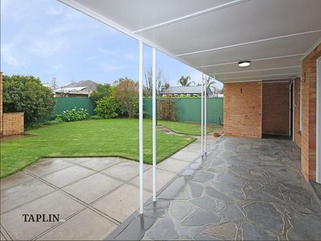 15 Wallace Street, Glenelg East - Photo 4