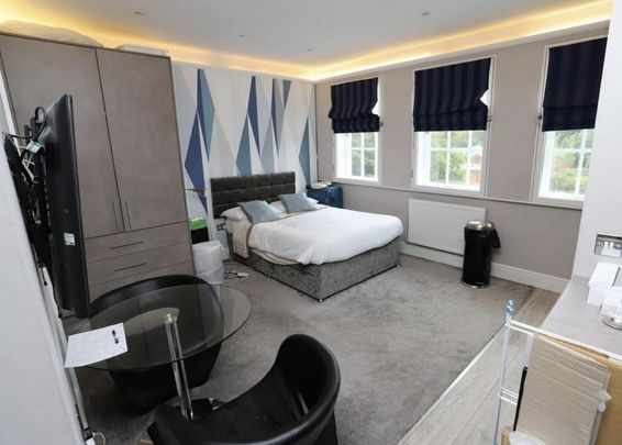 Studio to rent - Photo 1