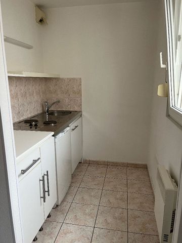 Location Appartement 1 pièce 27m² - Photo 3