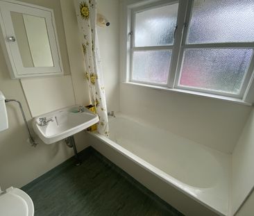 2 Bedroom Flat in Great Location - Photo 6