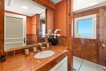 6 bedroom luxury Villa for rent in Marbella Del Este, Andalusia