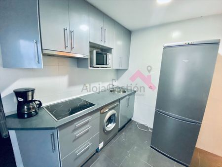 Piso de alquiler en Calle Alonso de Ojeda, Salesas - Photo 5