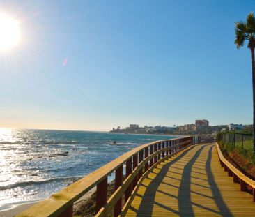 Apartamento de alquiler en Urbanización Mohana, 27, El Faro de Cala... - Photo 5