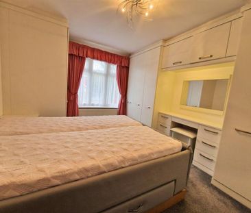 3 Bedroom Detached To Let - Photo 5