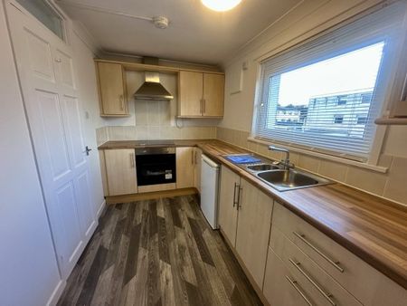 Pembroke, East Kilbride, G74 - Photo 3