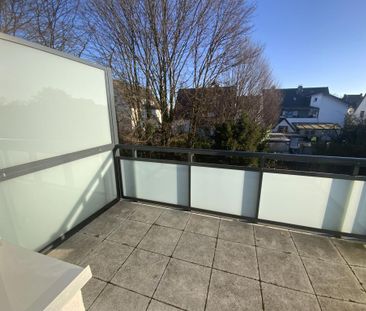 Renovierte 2-Zimmer-Wohnung mit Balkon frei! - Photo 3
