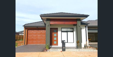 Splendid 4Br Family Home in Bonnie Brook! - Photo 5