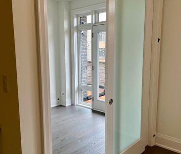 For Lease - 3322 Azam Way, Oakville, Ontario - Photo 2