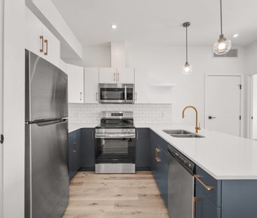 Hawthorne: Gold Accents – 1800 Leila, Winnipeg, MB - Photo 1