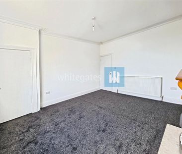 3 bedroom end of terrace house to rent - Photo 4