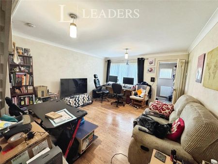 2 bedroom semi-detached house to rent - Photo 3