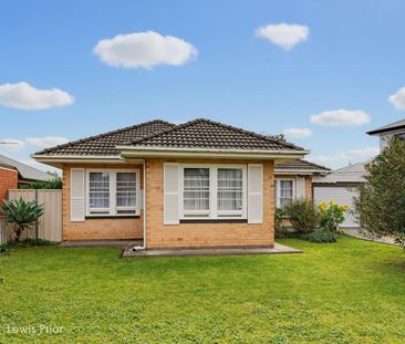 Ideally Located Family Home Close to Beach and Transport - Photo 6