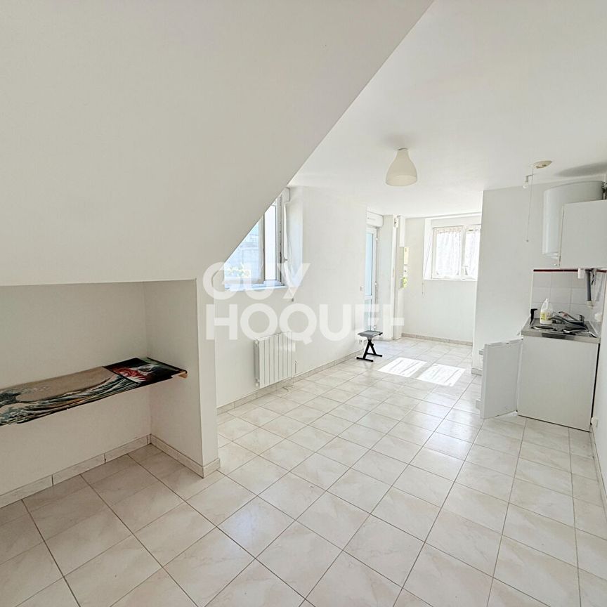 Location Appartement 1 pièce 18m² - Photo 1