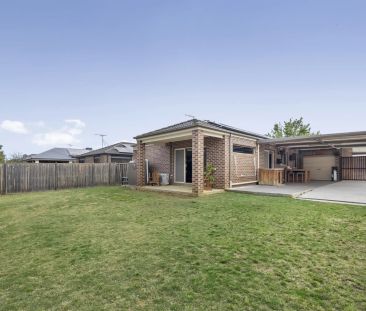 Beautiful Family home for rent in prime location! - Photo 2