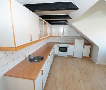 Skøn taglejlighed med lys og charme i Aalborg - Foto 4