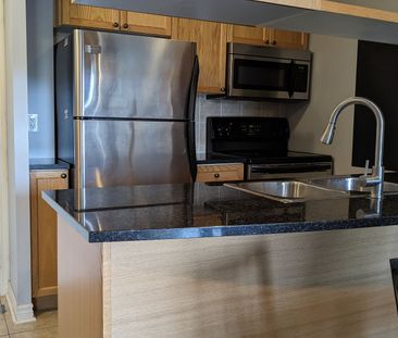 For Lease - 2379 Central Park Drive Unit# 307, Oakville, Ontario - Photo 6