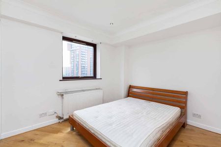 Nine Elms Lane, SW8, London - Photo 3