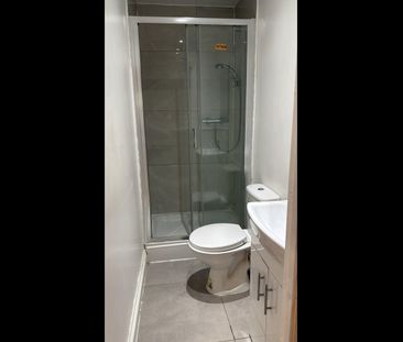 Room in a Shared House, Ivy Road, NW2 - Photo 4