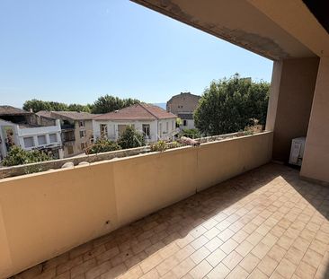 Location Appartement 3 pièces 83m² - Photo 5