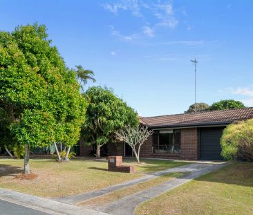 24 Dame Patti Drive , Sunrise Beach. - Photo 4