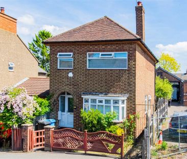 3 bed House - Detached To Let - Photo 2